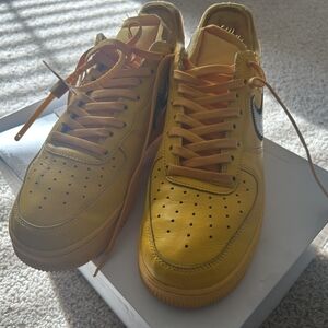 Nike Men's Yellow Sneakers